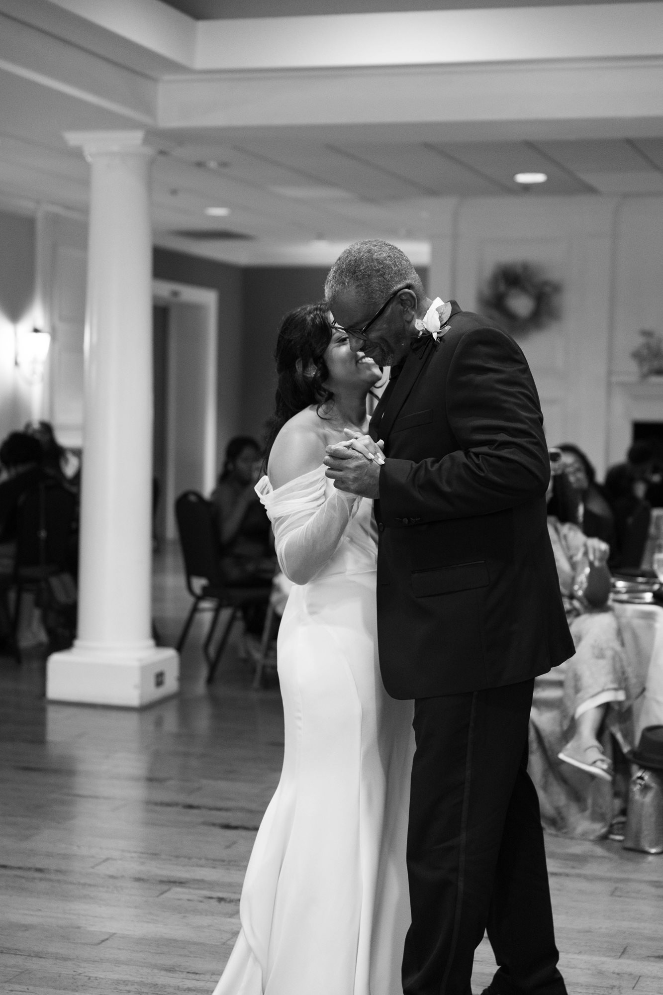 Father_Daughter_Dance_B_W